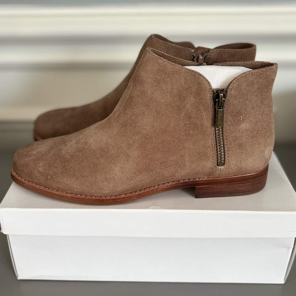Brand New Sole Society So-Bevlyn Ankle Booties. Size 9